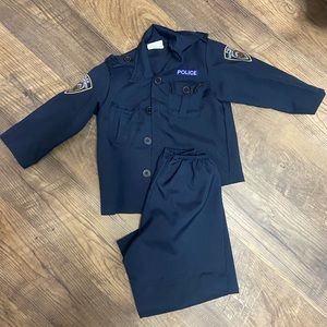 2T police officer costume